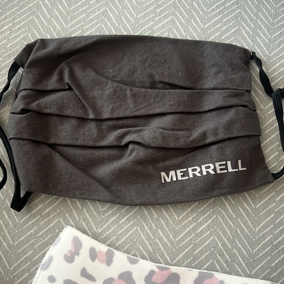 BUNDLE 4 Face Masks - Picture 4 of 6